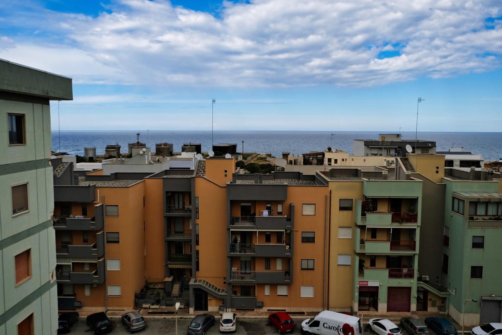 Mare Mary - Appartamento Vista Mare A Monopoli Bagian luar foto