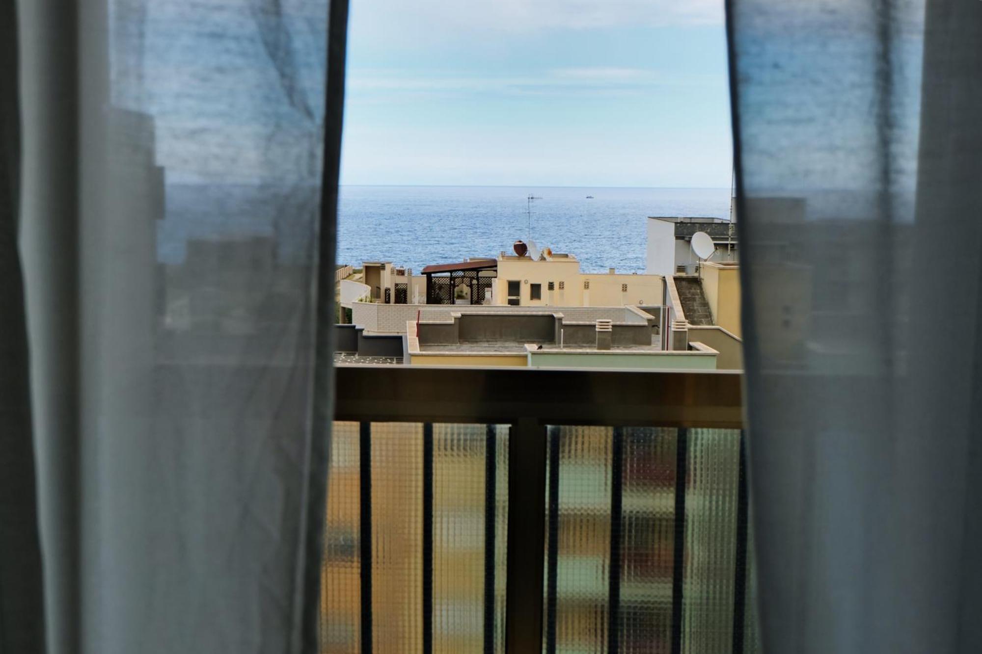 Mare Mary - Appartamento Vista Mare A Monopoli Bagian luar foto