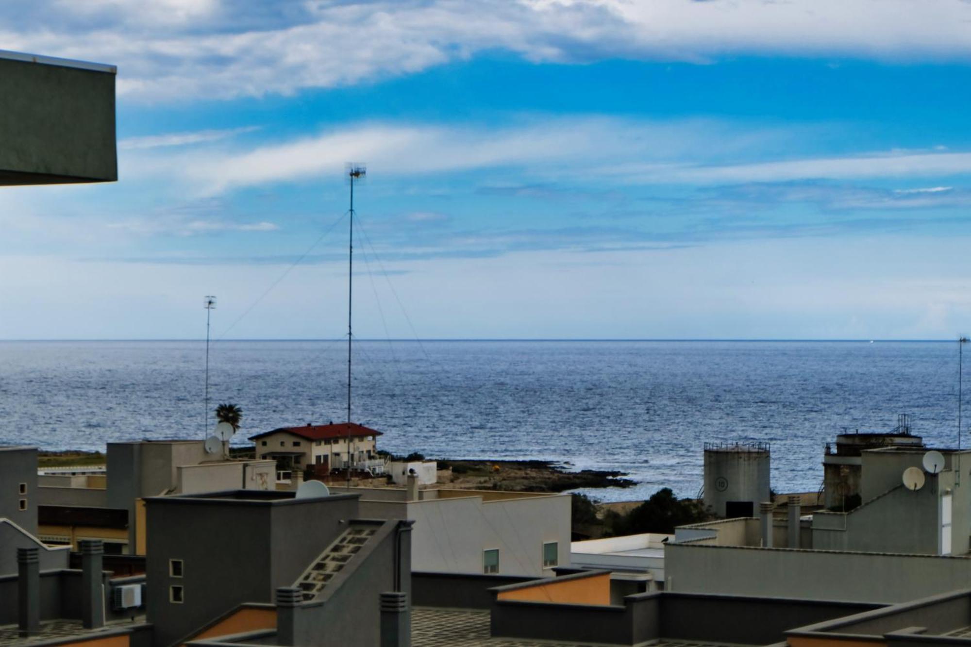 Mare Mary - Appartamento Vista Mare A Monopoli Bagian luar foto