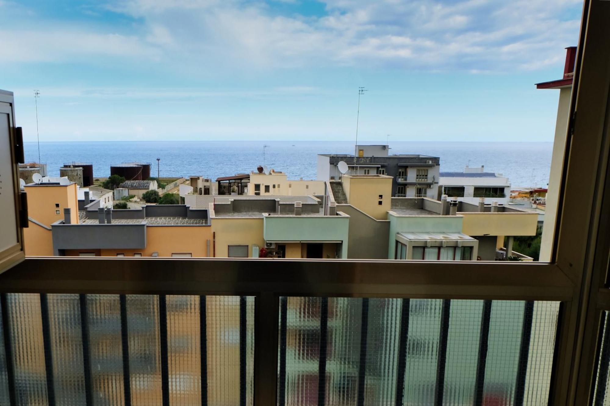 Mare Mary - Appartamento Vista Mare A Monopoli Bagian luar foto